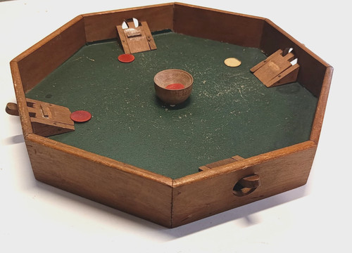 Ancien jeu puce - puce, en