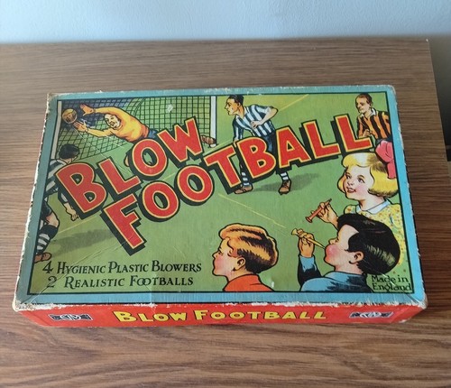 Jeu ancien blow - football., made